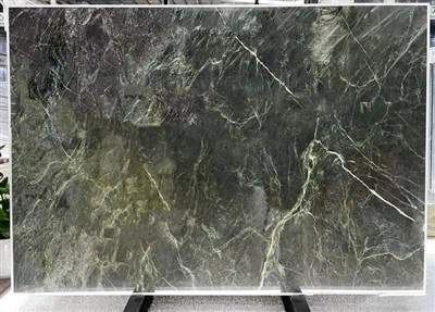 Antyk z Vermont Verde